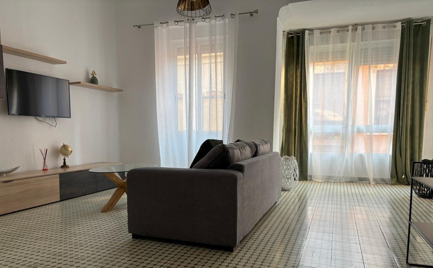Beautiful Appartment In The Heart Of Alicante Exterior foto
